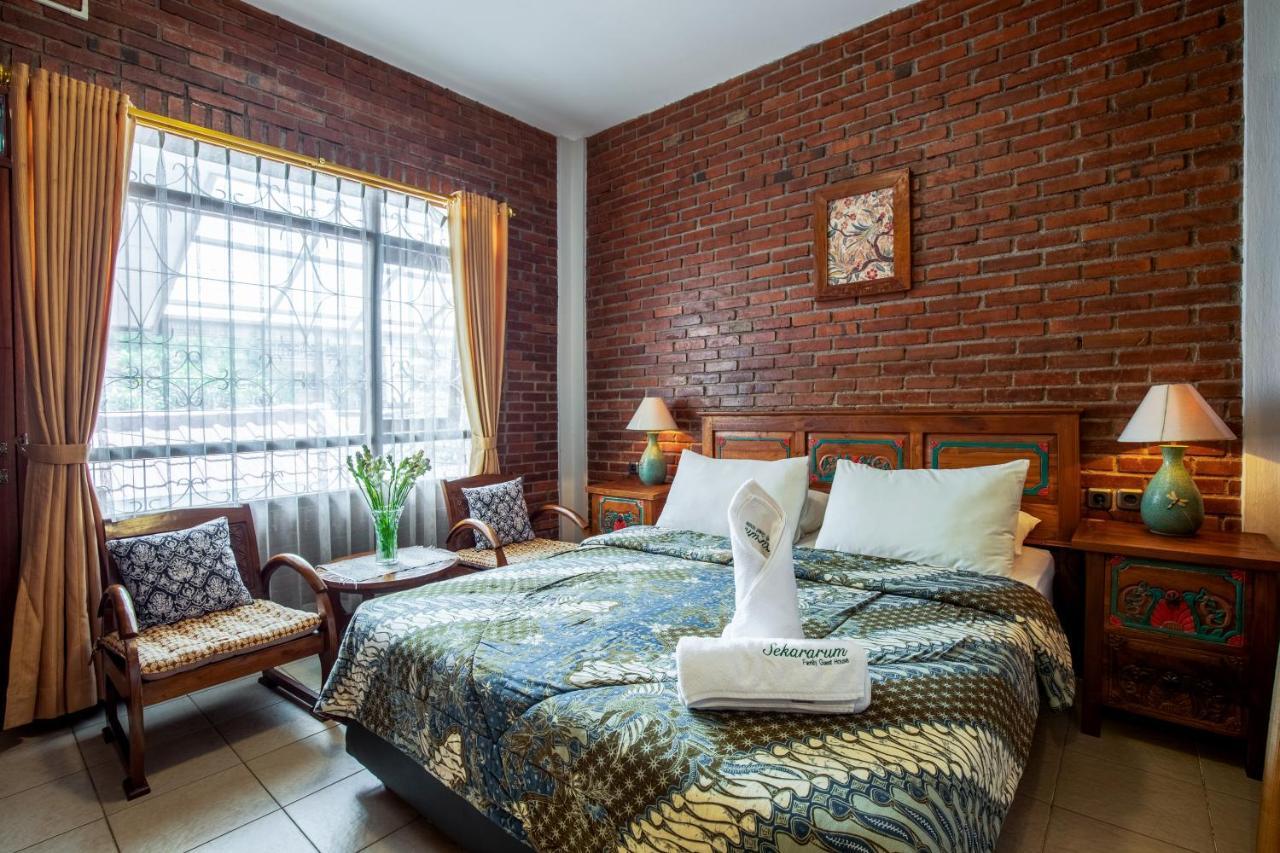 Sekararum Butik Syariah Guesthouse Бандунг Экстерьер фото