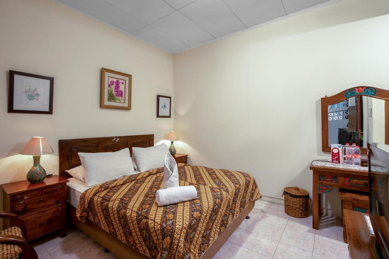 Sekararum Butik Syariah Guesthouse Бандунг Экстерьер фото