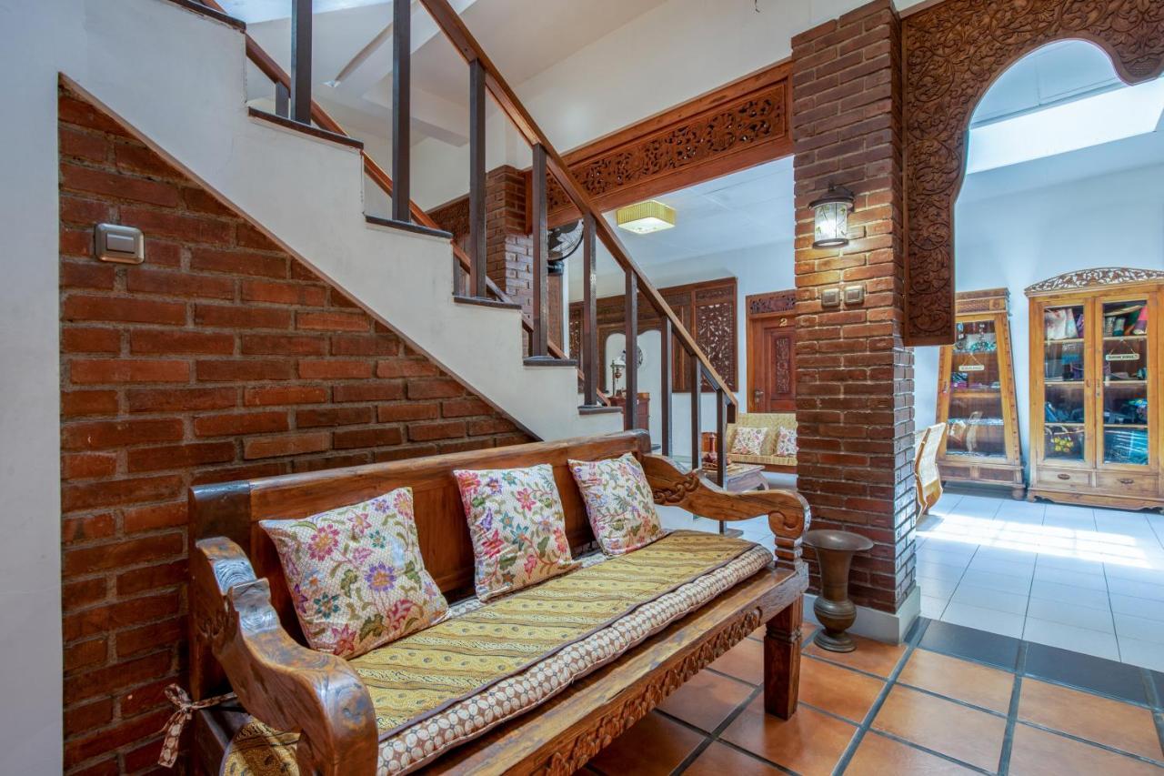 Sekararum Butik Syariah Guesthouse Бандунг Экстерьер фото