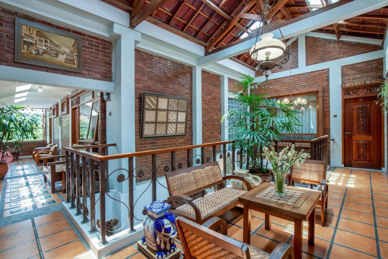 Sekararum Butik Syariah Guesthouse Бандунг Экстерьер фото