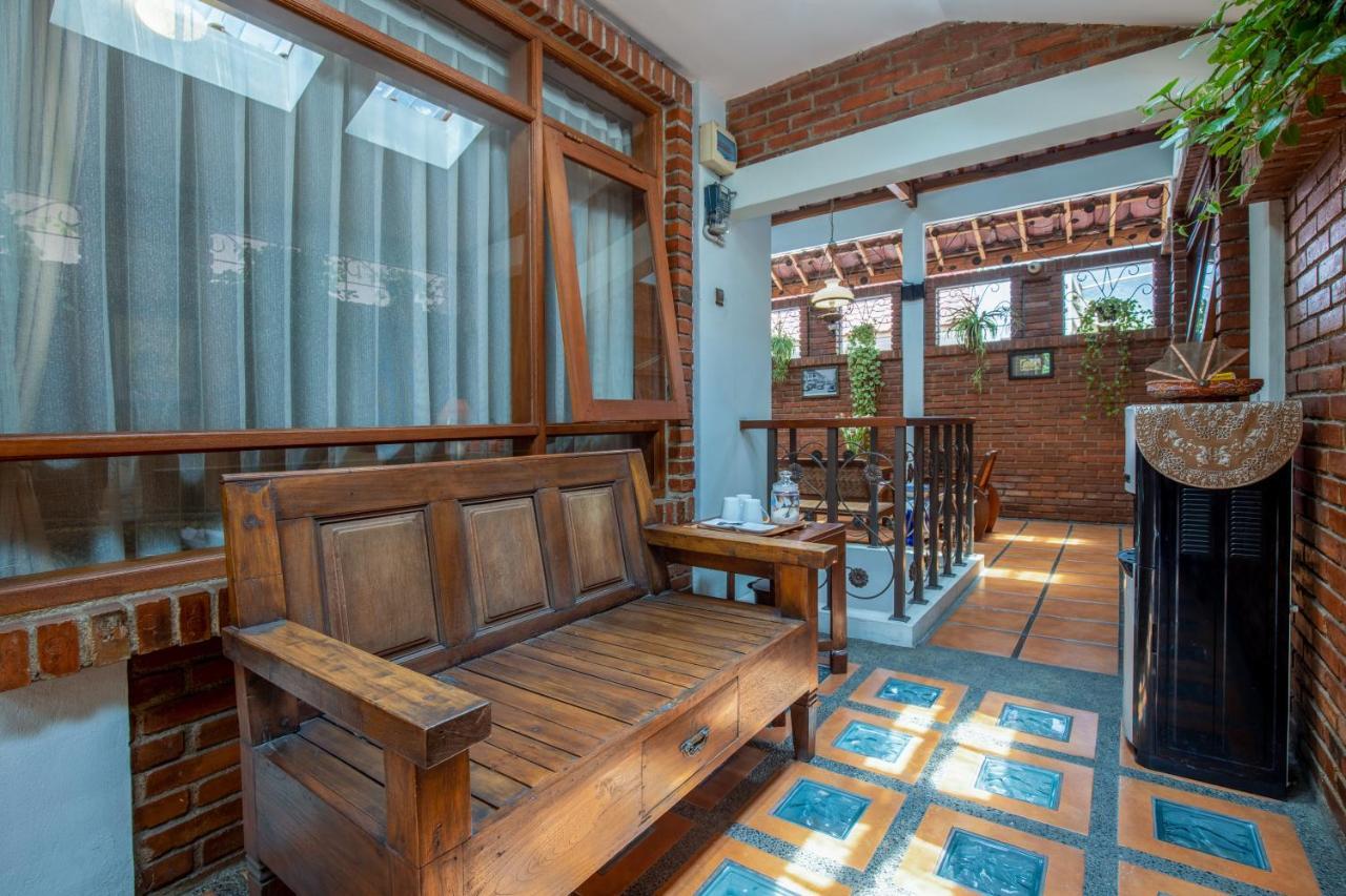 Sekararum Butik Syariah Guesthouse Бандунг Экстерьер фото