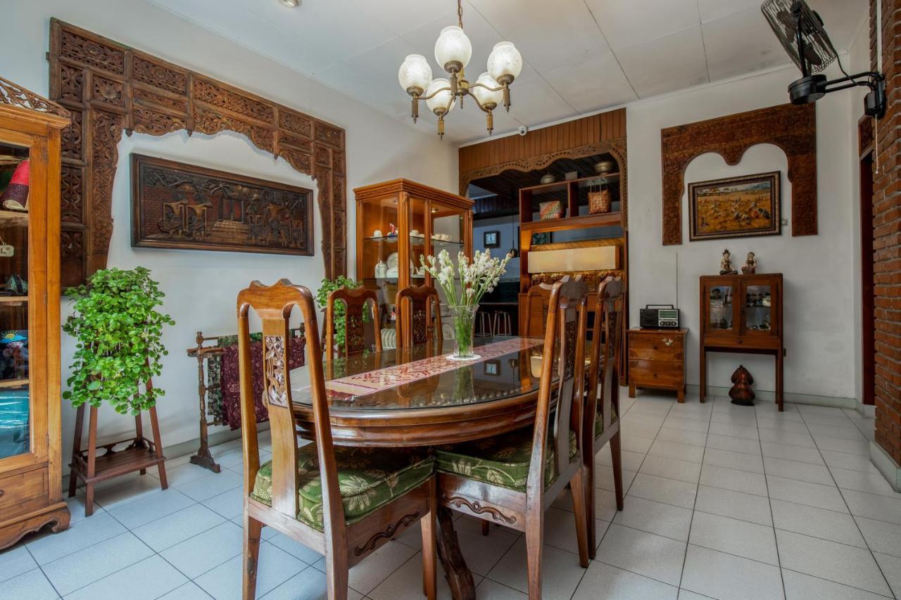 Sekararum Butik Syariah Guesthouse Бандунг Экстерьер фото