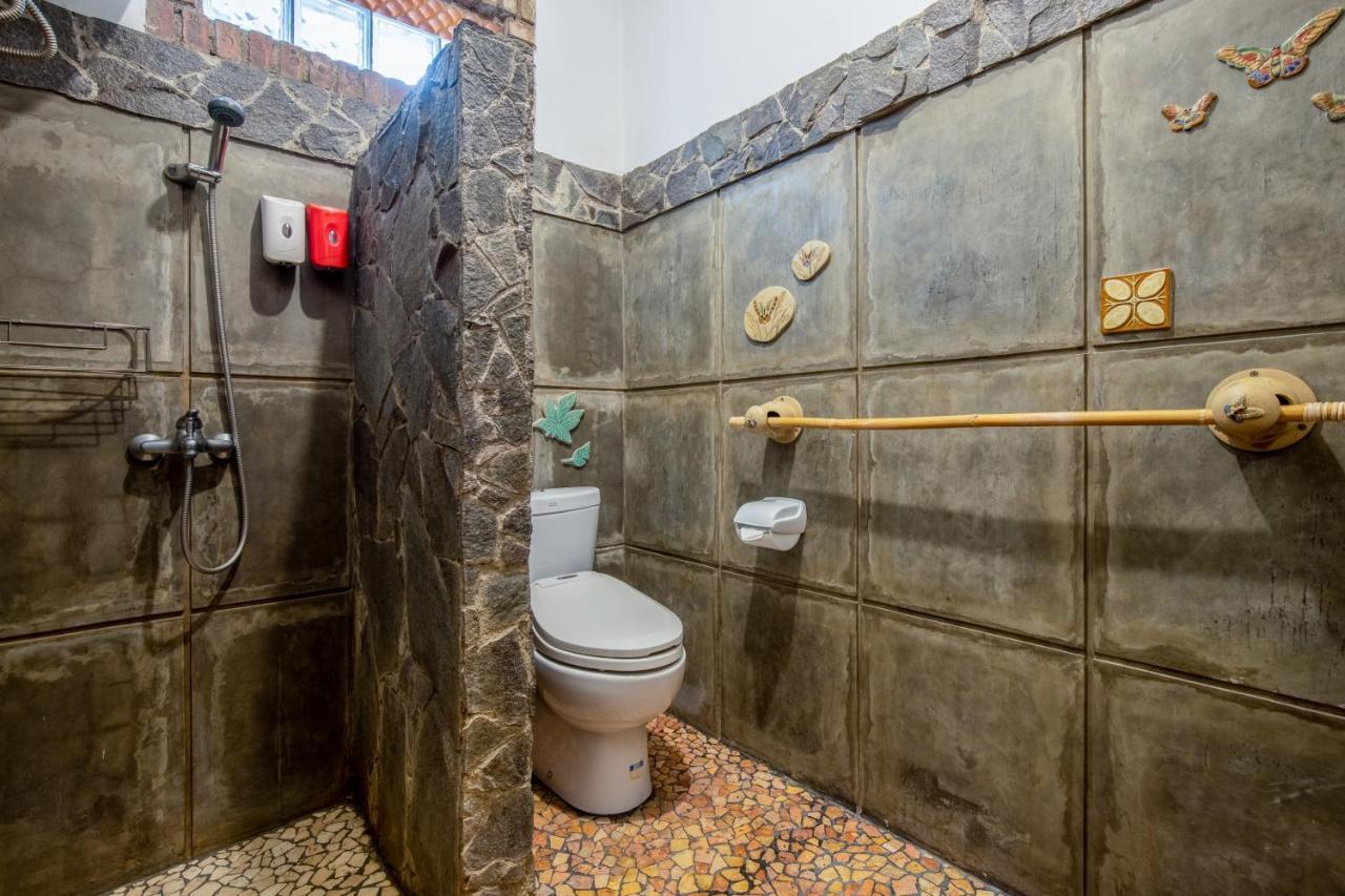 Sekararum Butik Syariah Guesthouse Бандунг Экстерьер фото